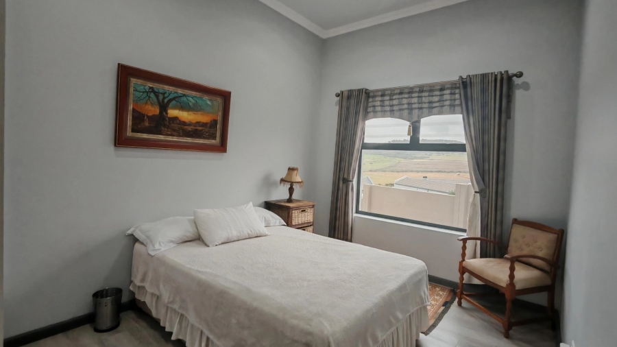 3 Bedroom Property for Sale in Reebok Western Cape